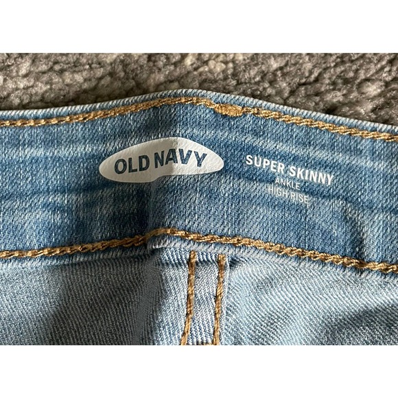 Old Navy Womens 18 Tall Jeans Pants Blue Light Wash Super Skinny Ankle NWT P6 - Picture 3 of 12